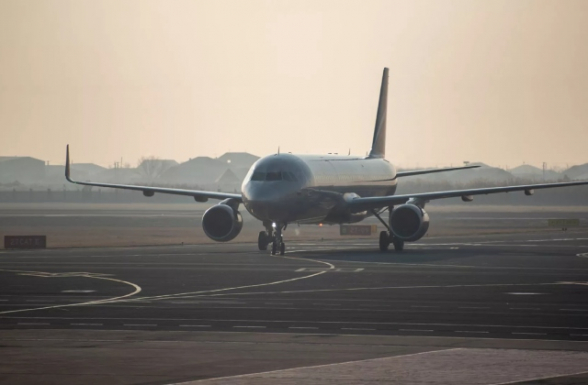 Самолет рейса Ереван-Москва экстренно сел в Астрахани: причина известна